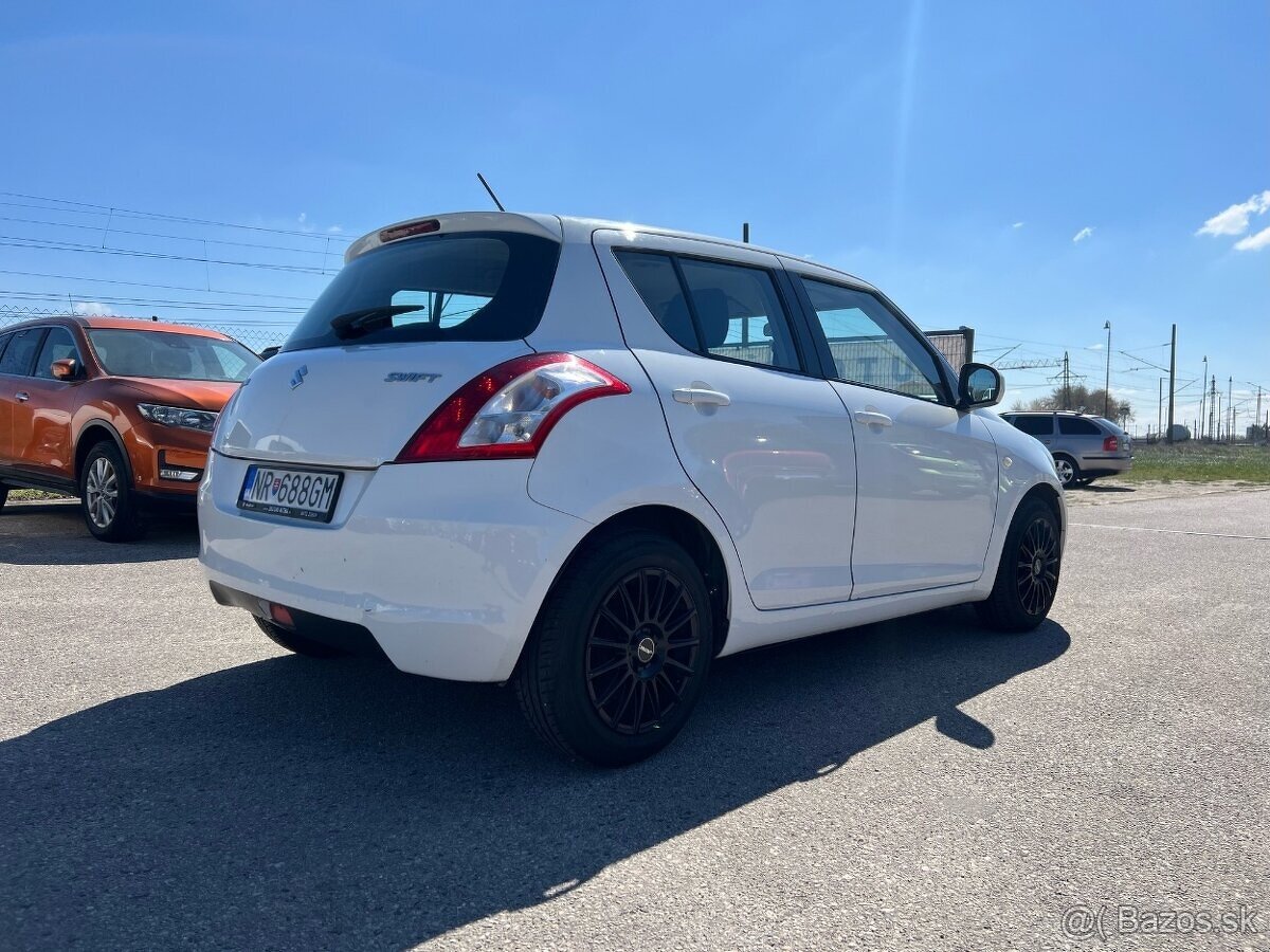 Suzuki Swift 1.2 benzín, 69kW, MT/5, rok:07.2012. - 5