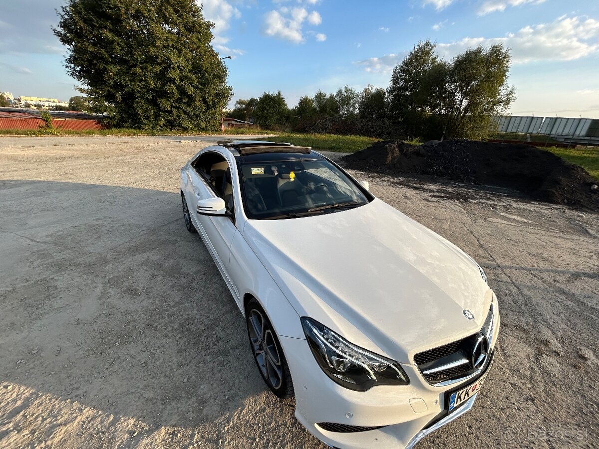 Mercedes-Benz E 200 Coupé - 5