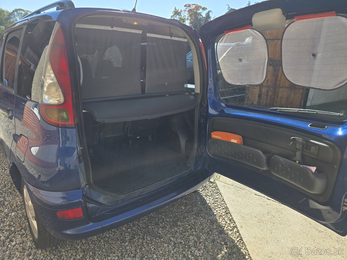 Toyota yaris verso - 5
