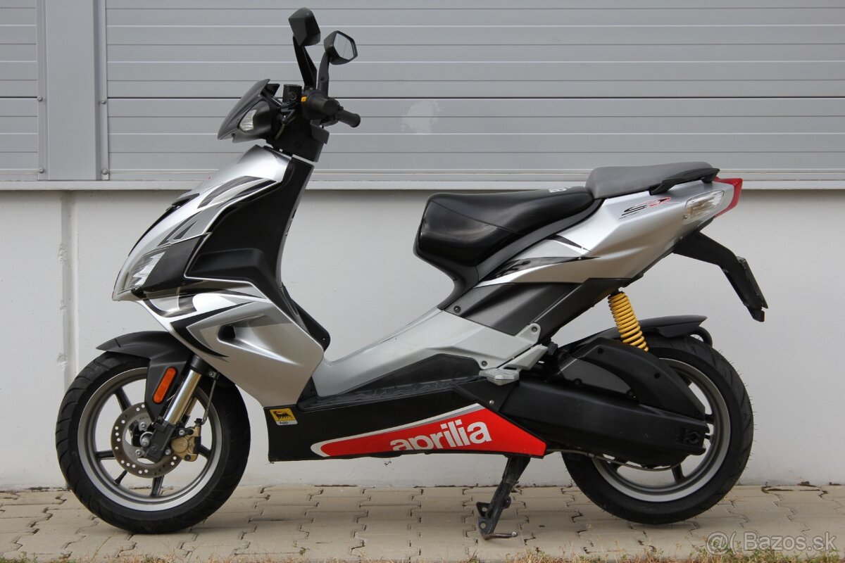 skúter aprilia SR50 2008 AM od 15 rokov ZIMNÁ CENA - 5