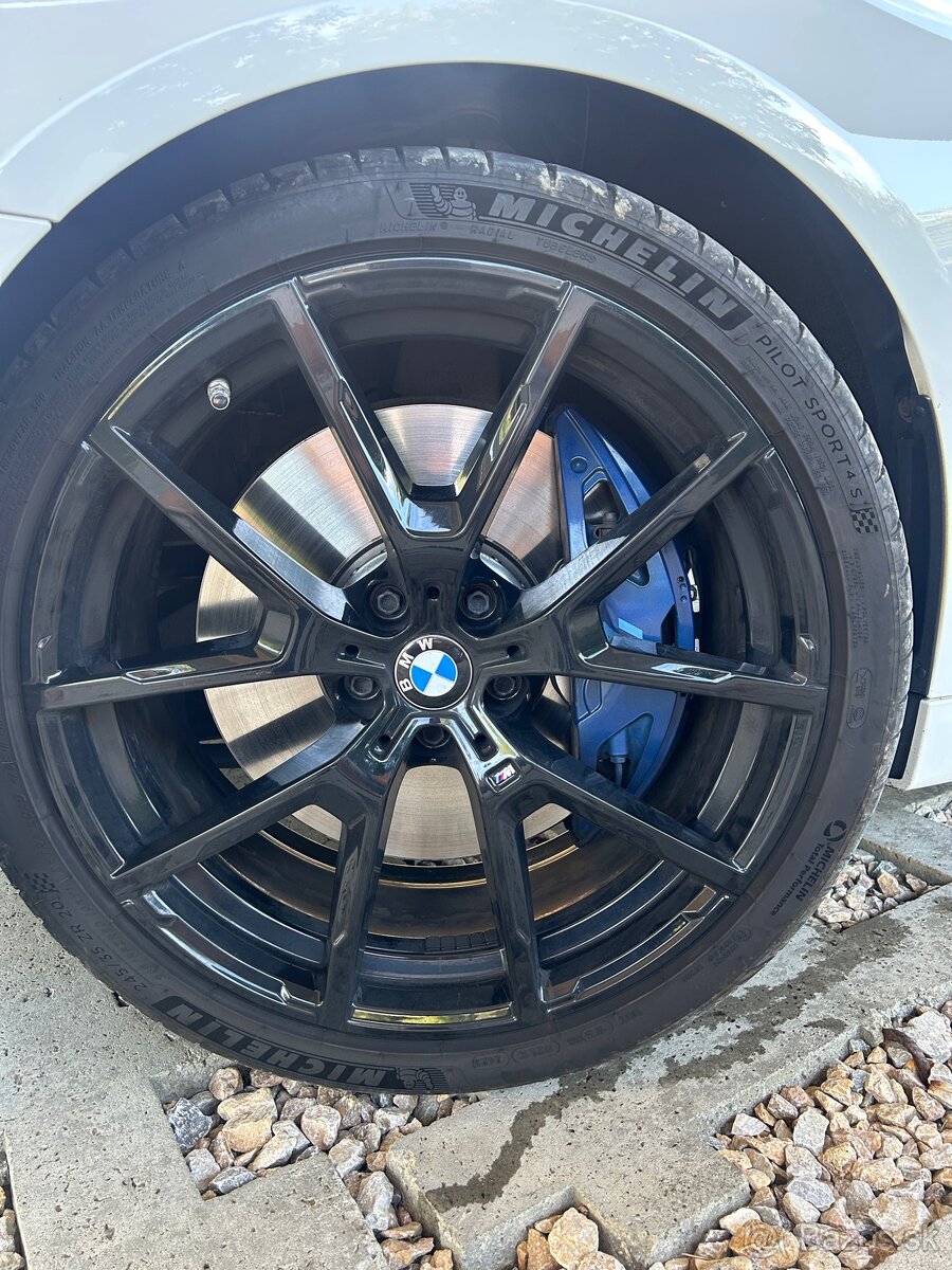 Predám BMW 540i xDrive G30 - 5