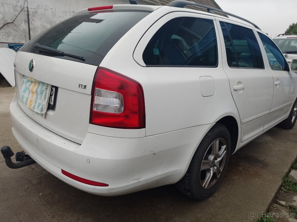 Predám škoda Octavia 2 facelift 1.6 TDI,77 kw. - 5