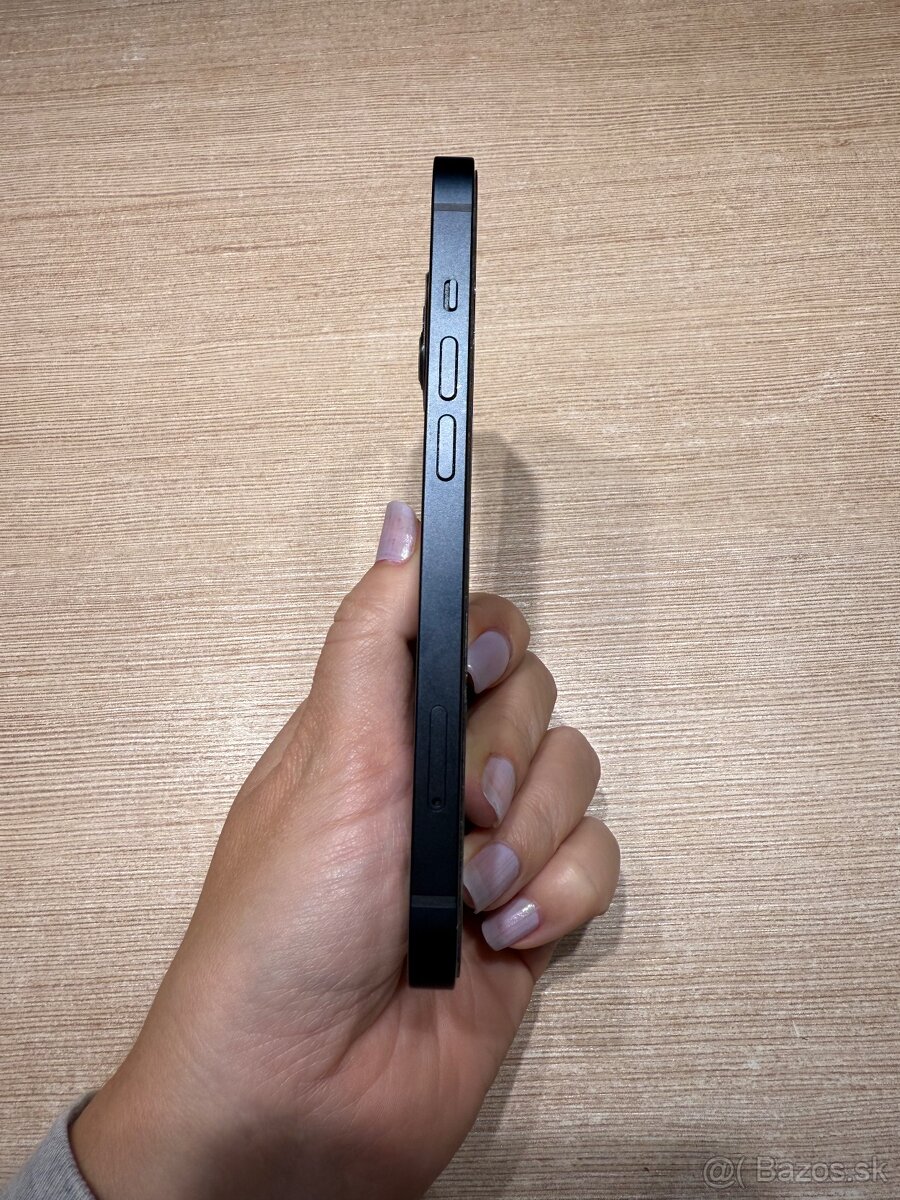 iPhone 13, 128 GB + Apple watch 4 - 5