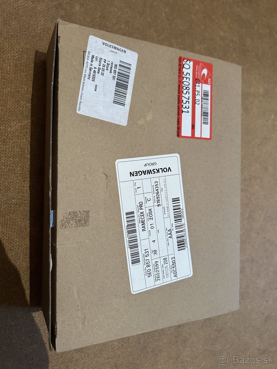 Rozne bocne zrkadla a kryty na svetla na auto - 5