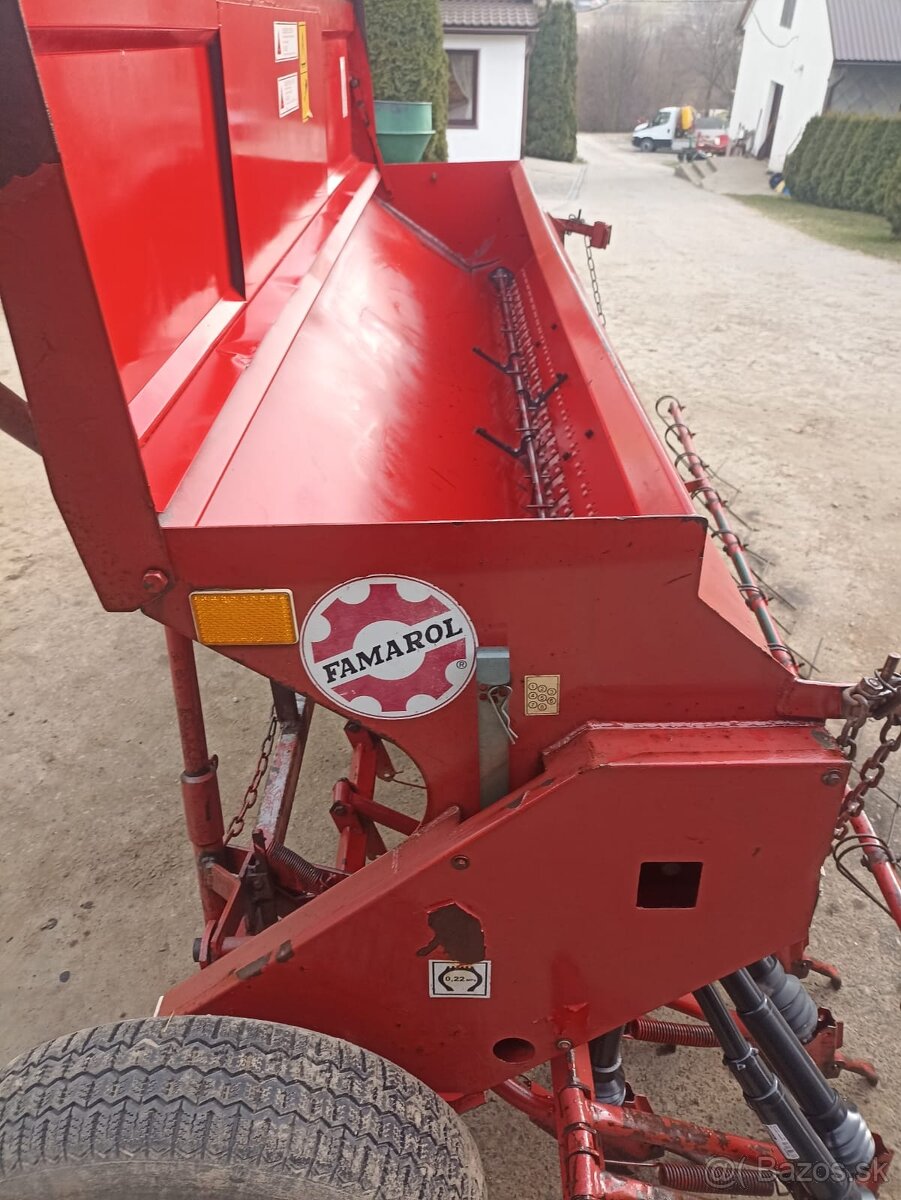 Sejačka Unia Famarol S025/3 - 5