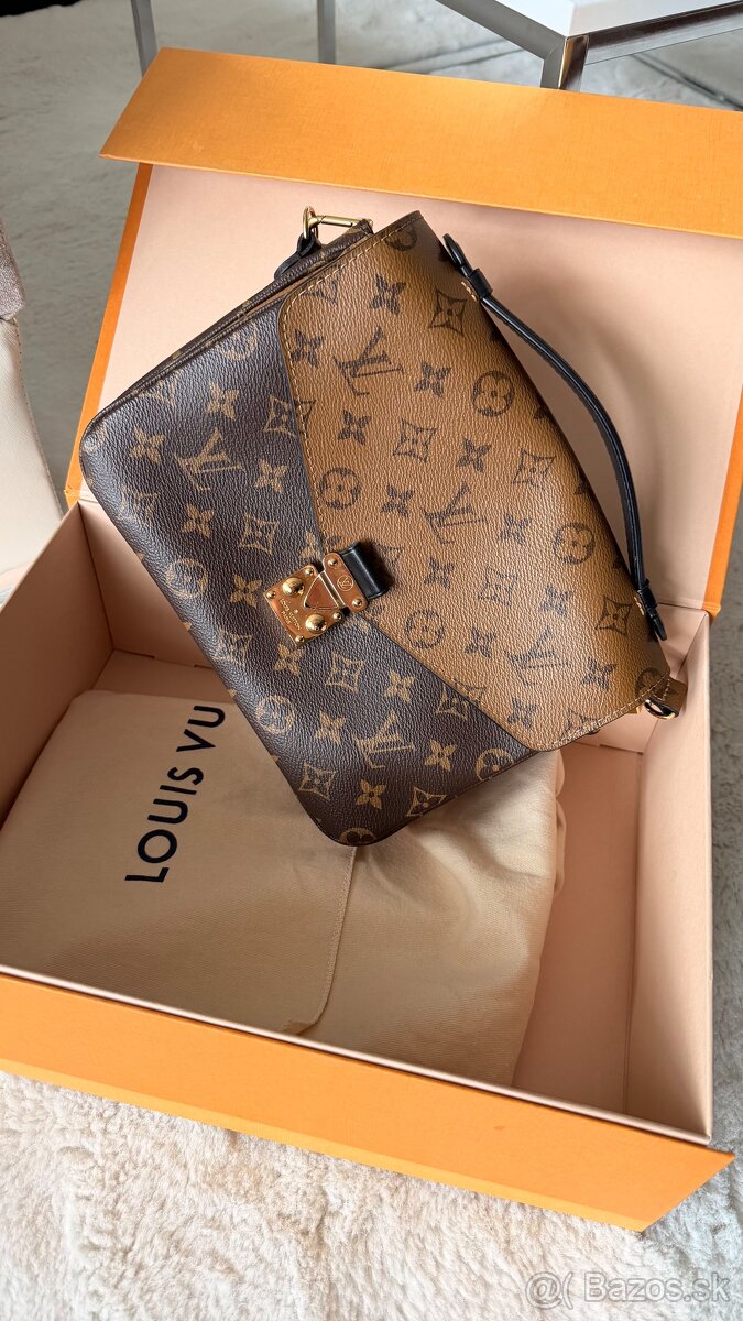 Louis Vuitton Pochette Metis - 5