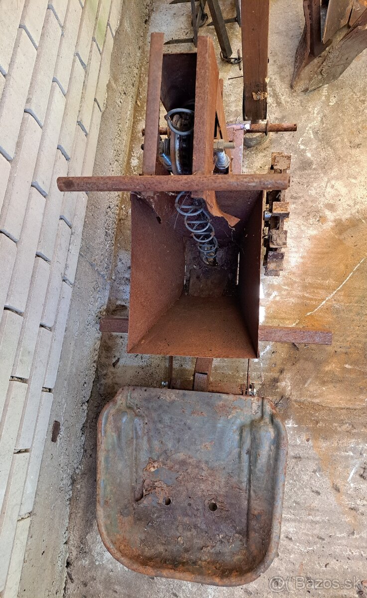 Predám sadzač zemiakov - 5