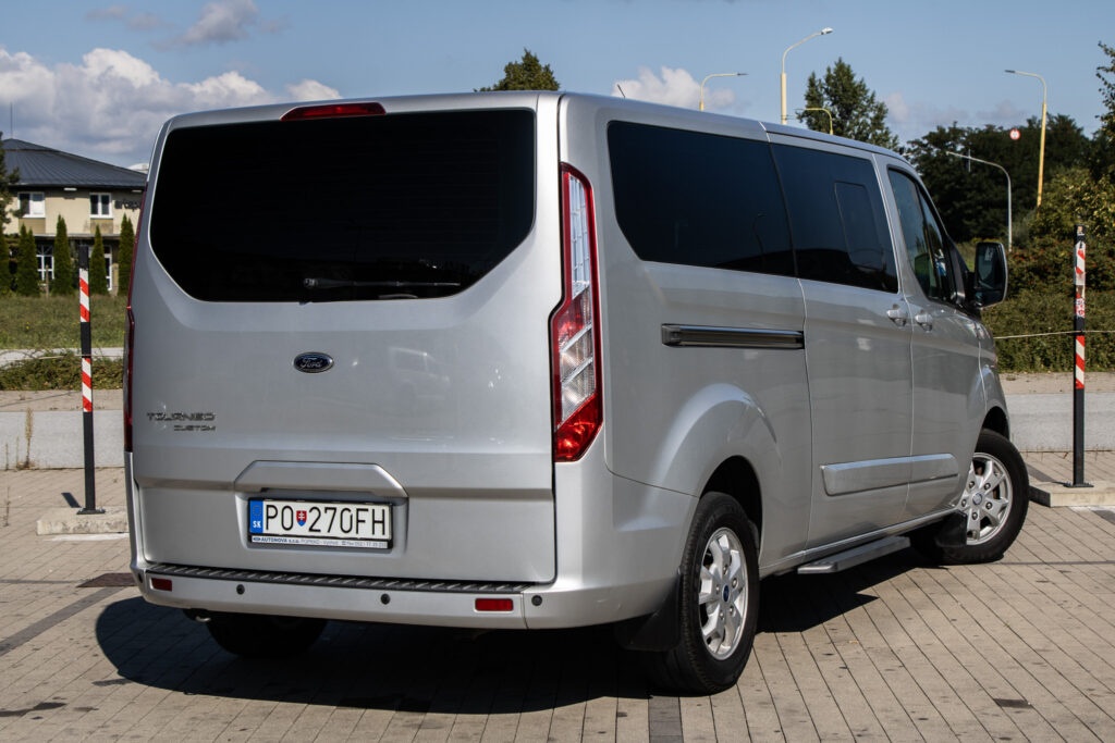 Ford Tourneo Custom 2.2 TDCi Titanium 114kW (2015) - 5