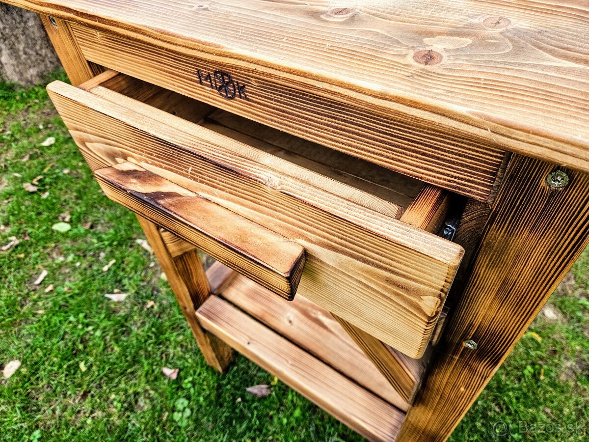 Obslužný stolík zo smrekového dreva - 5