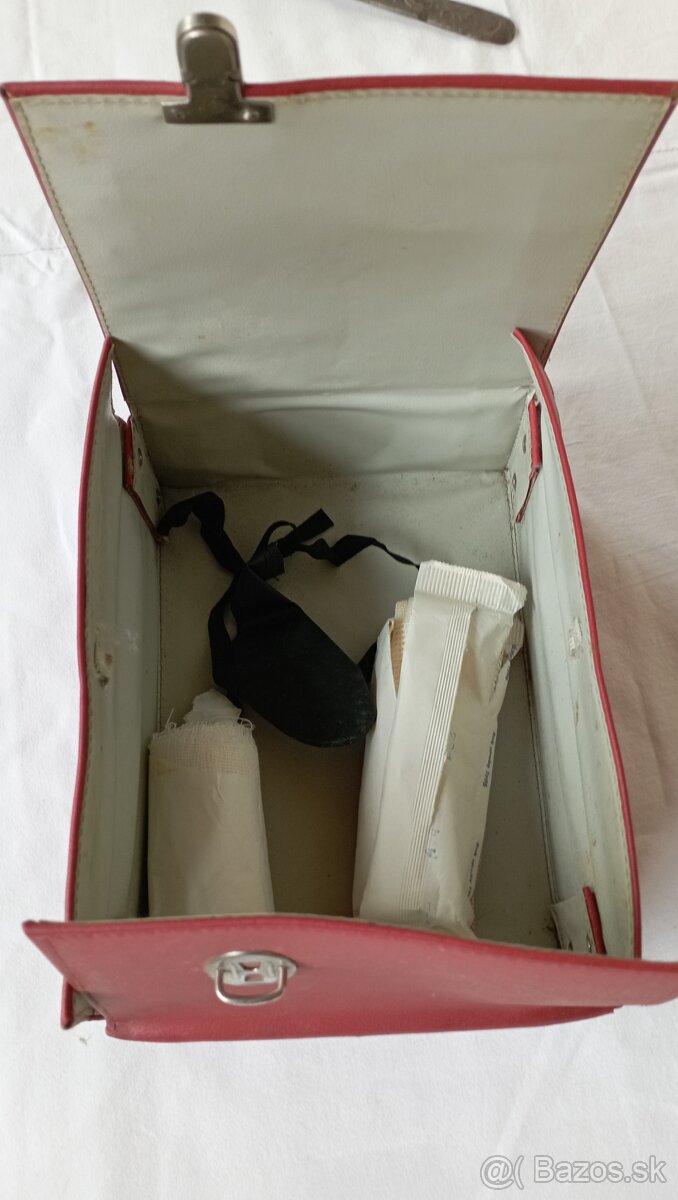 Stará retro lekárnička - 5