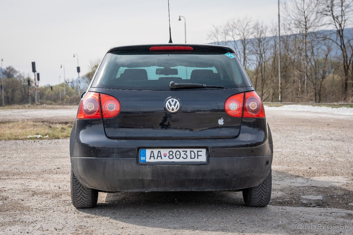 Volkswagen Golf V - 5
