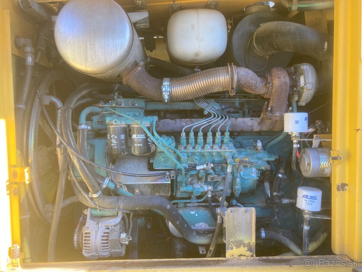 Predám nakladač volvo - 5