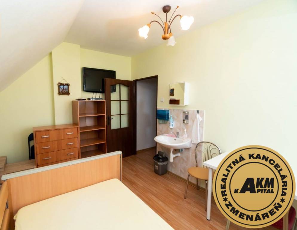 Rodinný dom 979 m2 Turčianske Teplice na predaj - 5