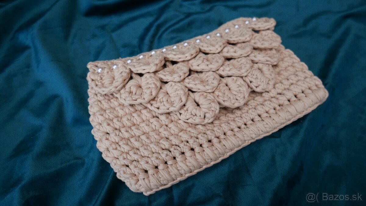 Predám štýlovu háčkovanu kabelku do ruky - 5