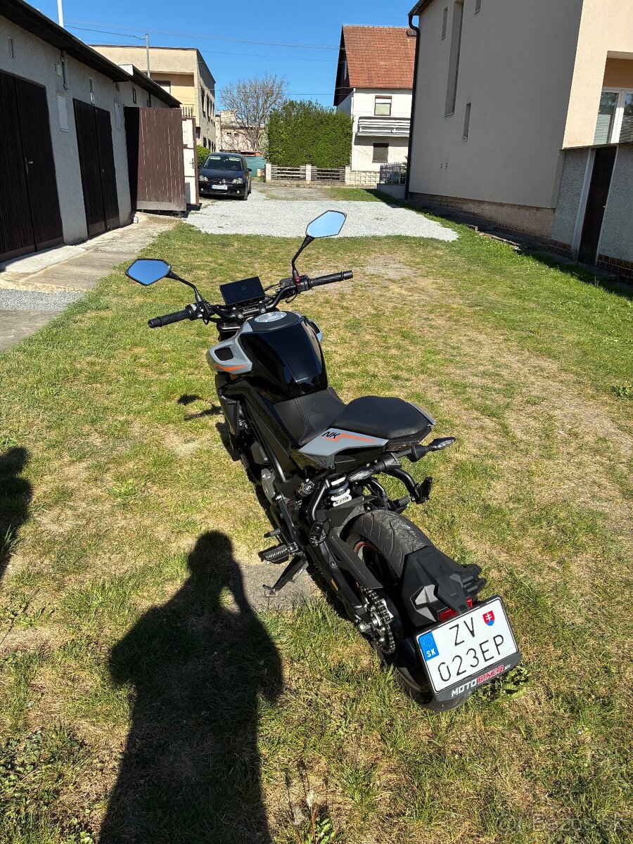 CF Moto 300 NK - 5