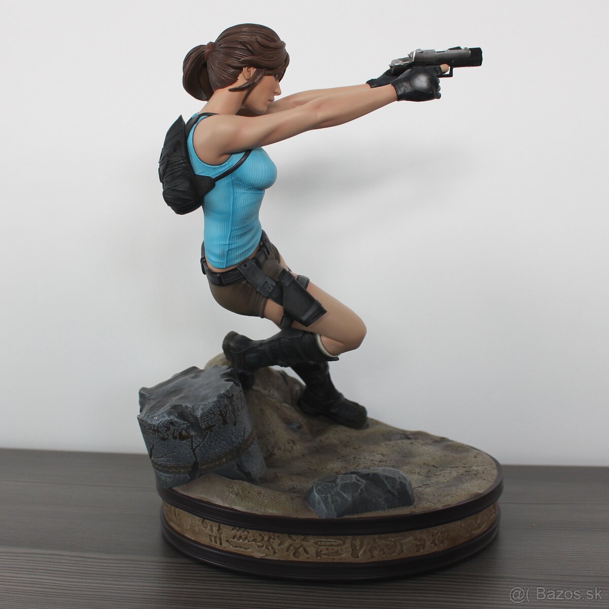 Tomb Raider: Lara Croft socha 1/4 - 5
