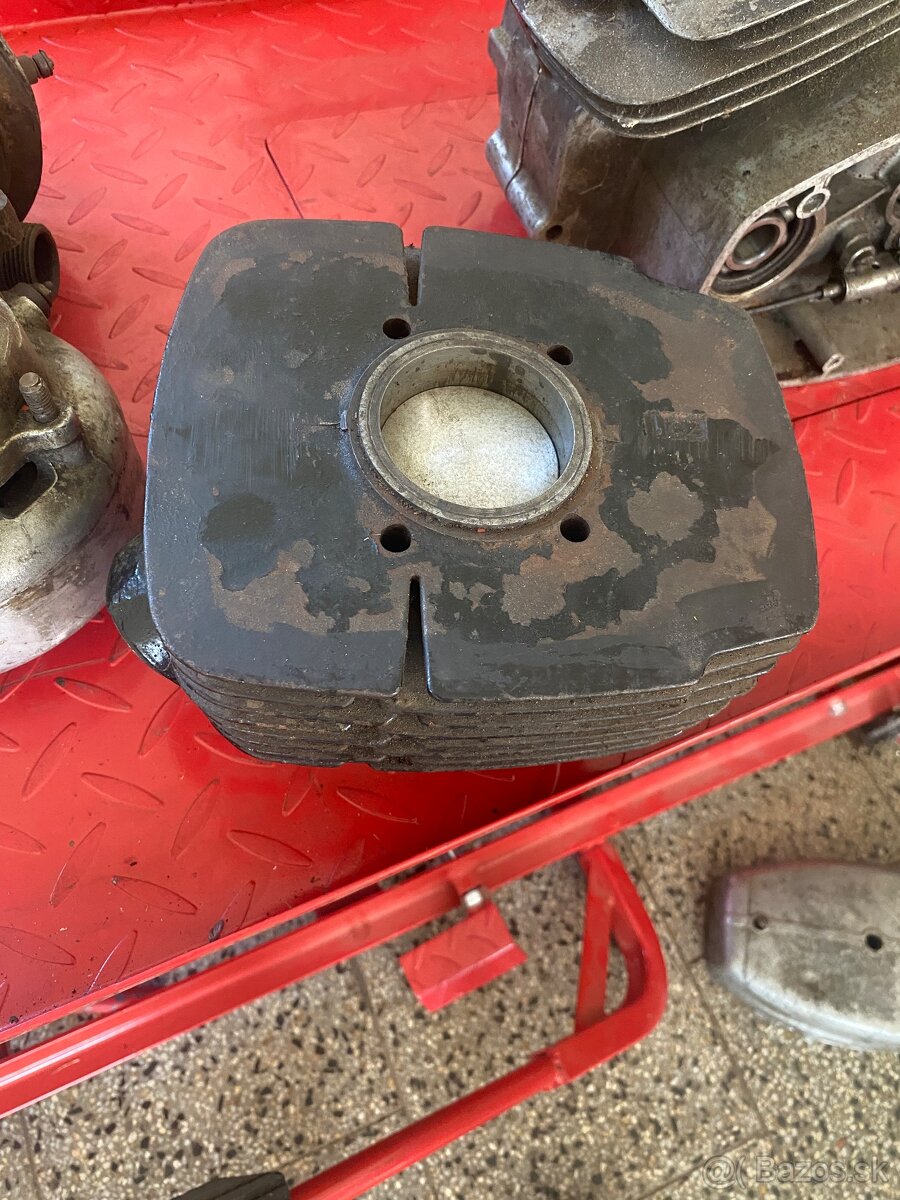 Motor čz 125 476 - 5