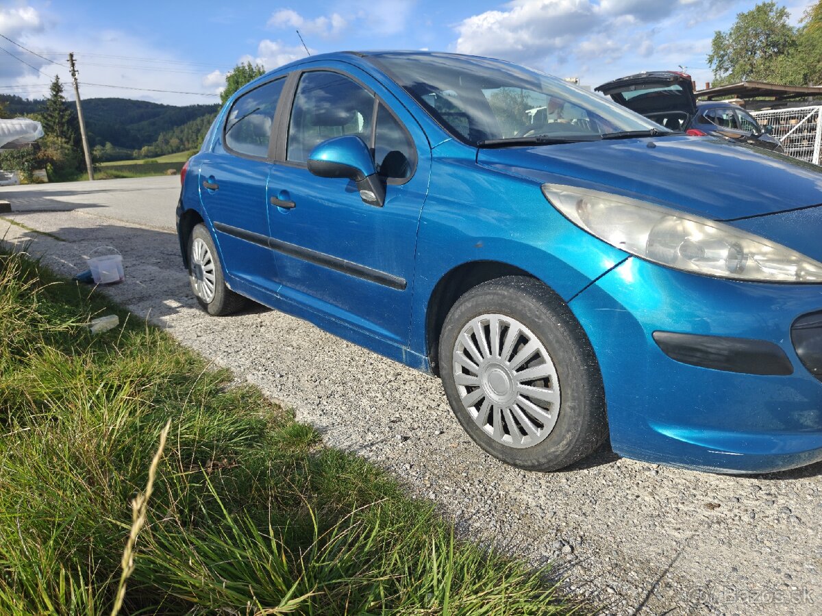 Peugeot 207 1.4 2008 - 5