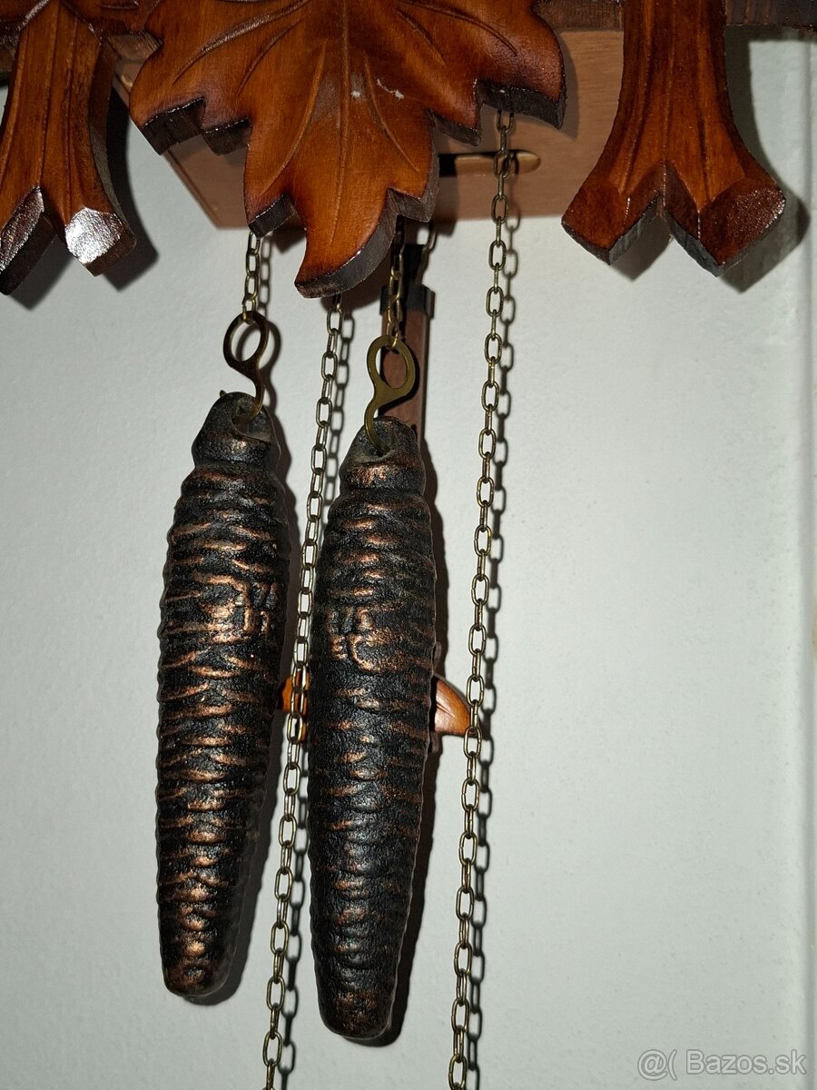 Predám funkčné kukučkové hodiny kukajú pol a celú hodinu 85 - 5