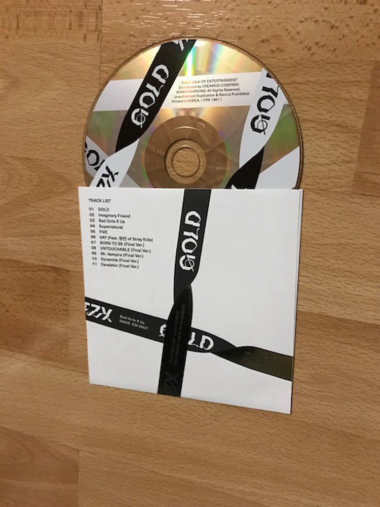 Itzy - Gold (Lia ver.) - 5