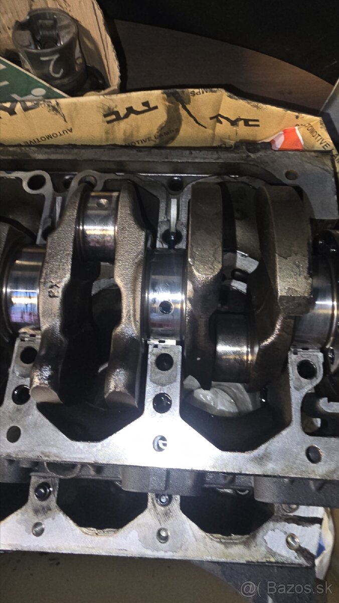 Kľukový hriadeľ volvo 2.4 d5 - 5