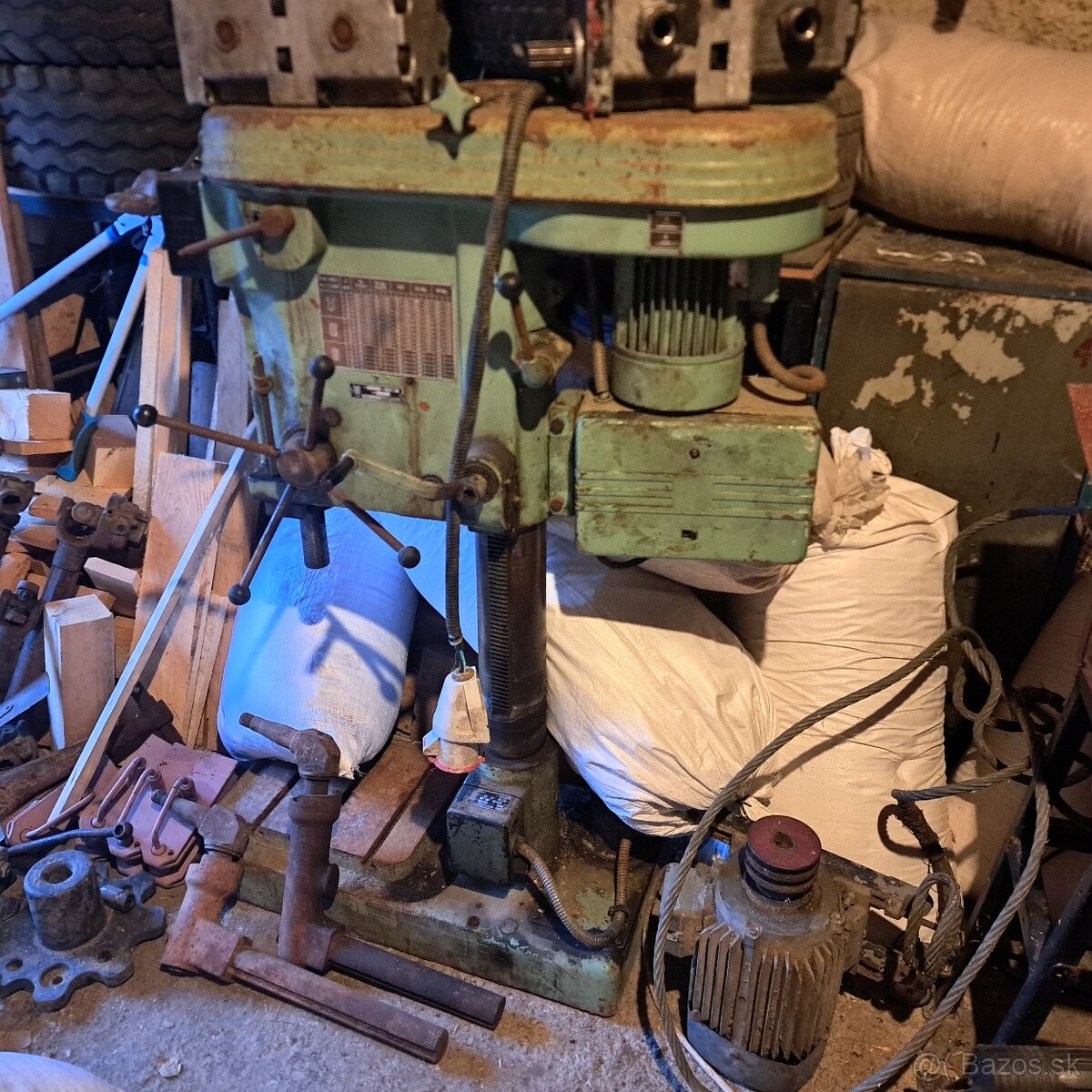 Stojanová vrtačka V 20 A - 5