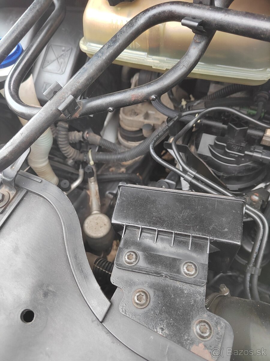 Predám Peugeot 807 hdi 2.0 100kw - 5