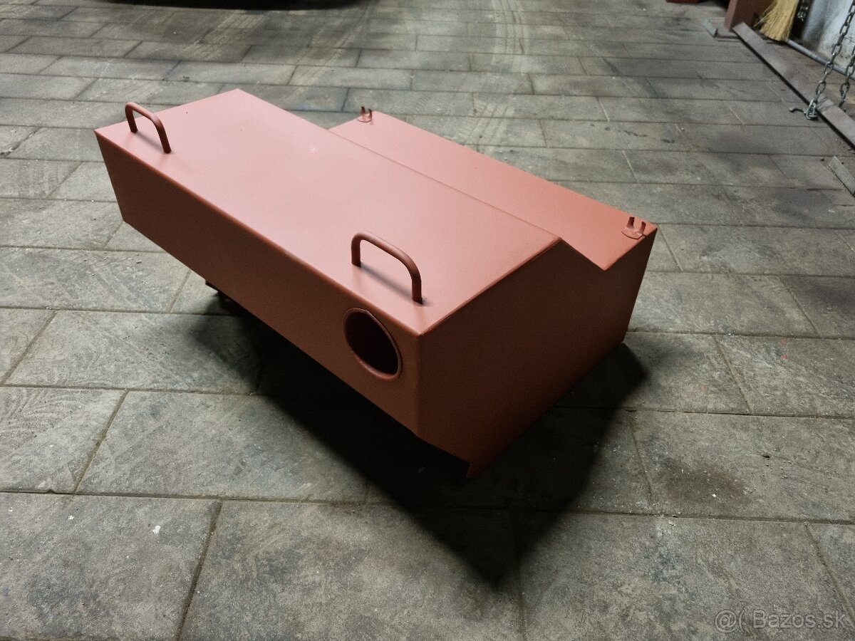 Kapota UNC060, Locust 750 - 5