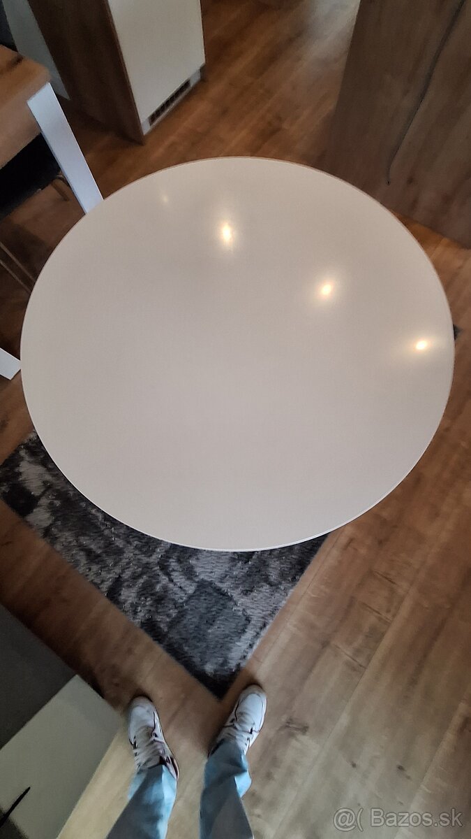 Jedálenský stôl - 5