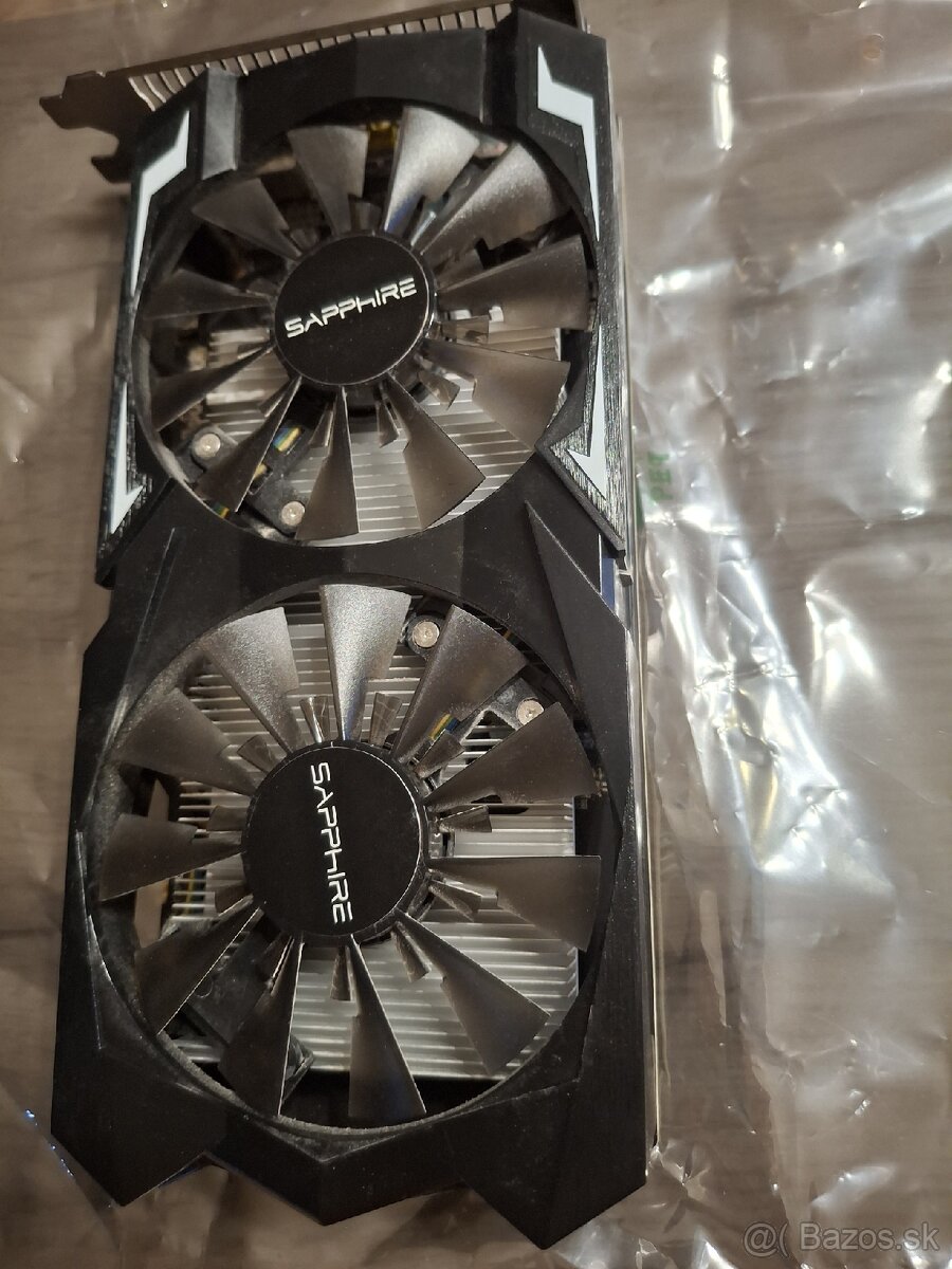 Predám grafickú kartu Radeon RX460 - 5