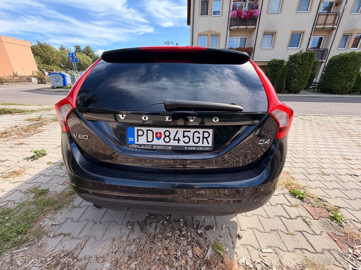 Volvo V60 D4 2.0L - 5