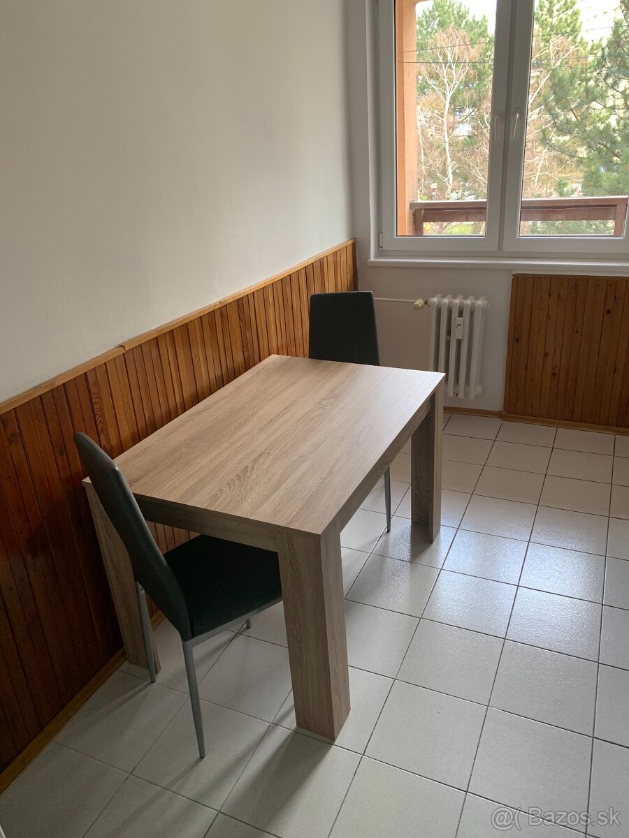 PRIESTRANNÝ 2-IZB BYT,LOGGIA, ATRAKTÍVNA LOKAL., NOVÉ MESTO - 5