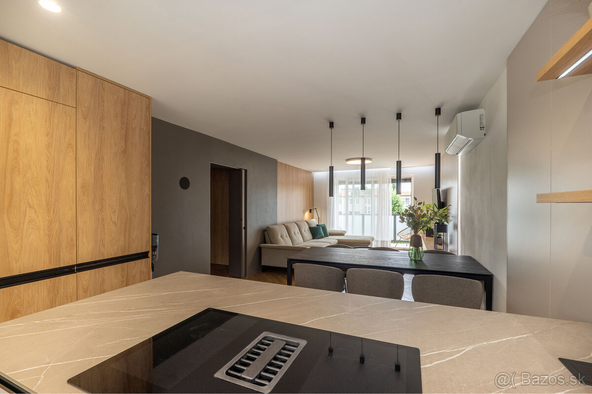 Dizajnový 3-izbový byt kompletne zariadený s garážou - 5