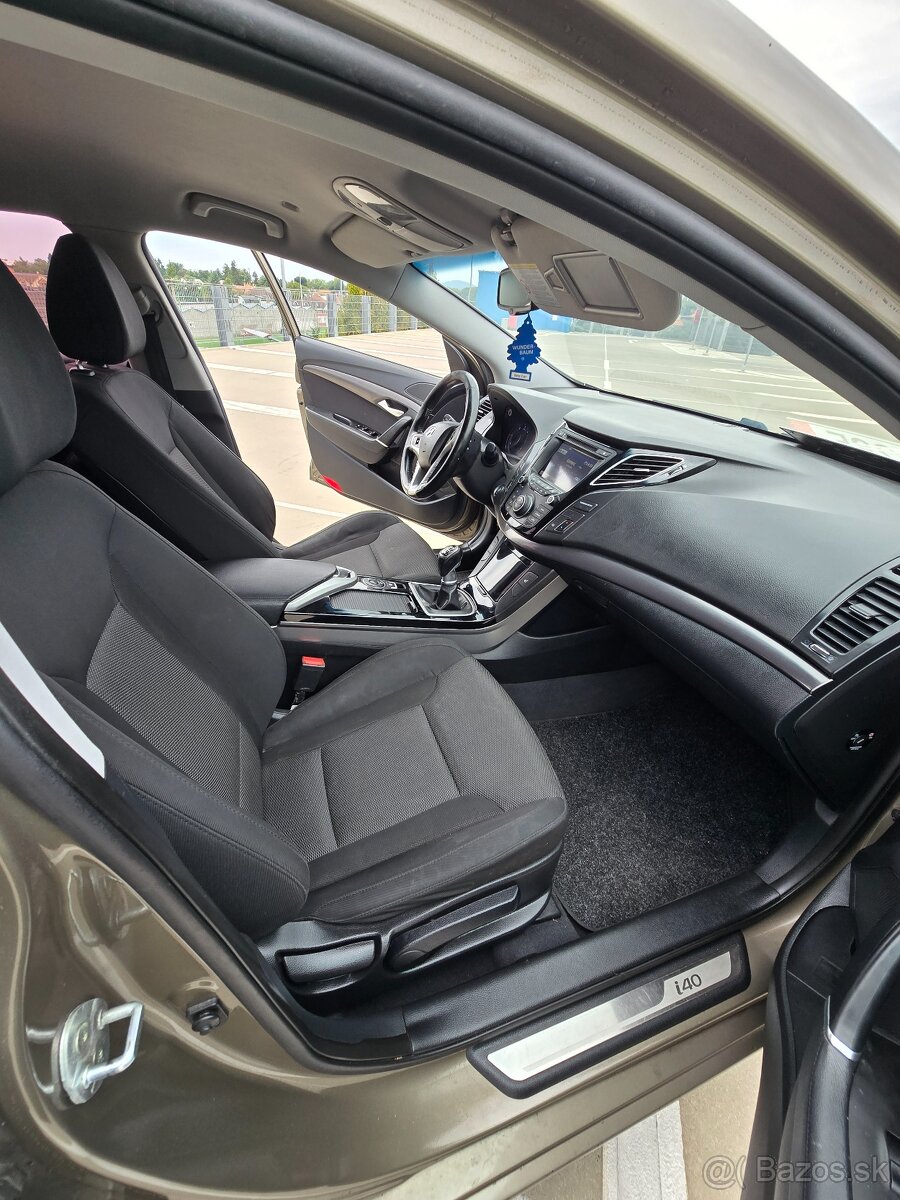 Predám Hyundai i40 CW 1.7CRDI - 5