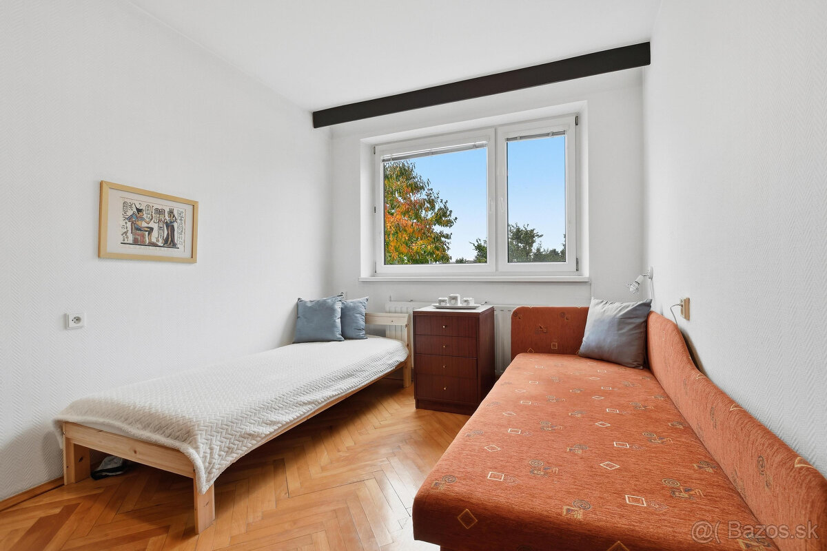 Na predaj 4 izbový rodinný dom v centre obce Tomášov - 5