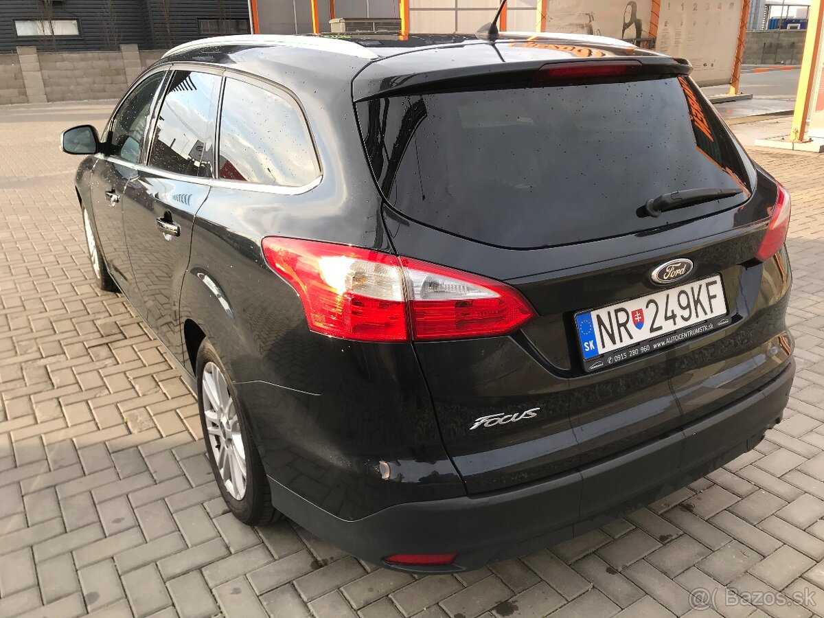 Predám Ford Focus Kombi 2.0 TDCi Titanium - 5