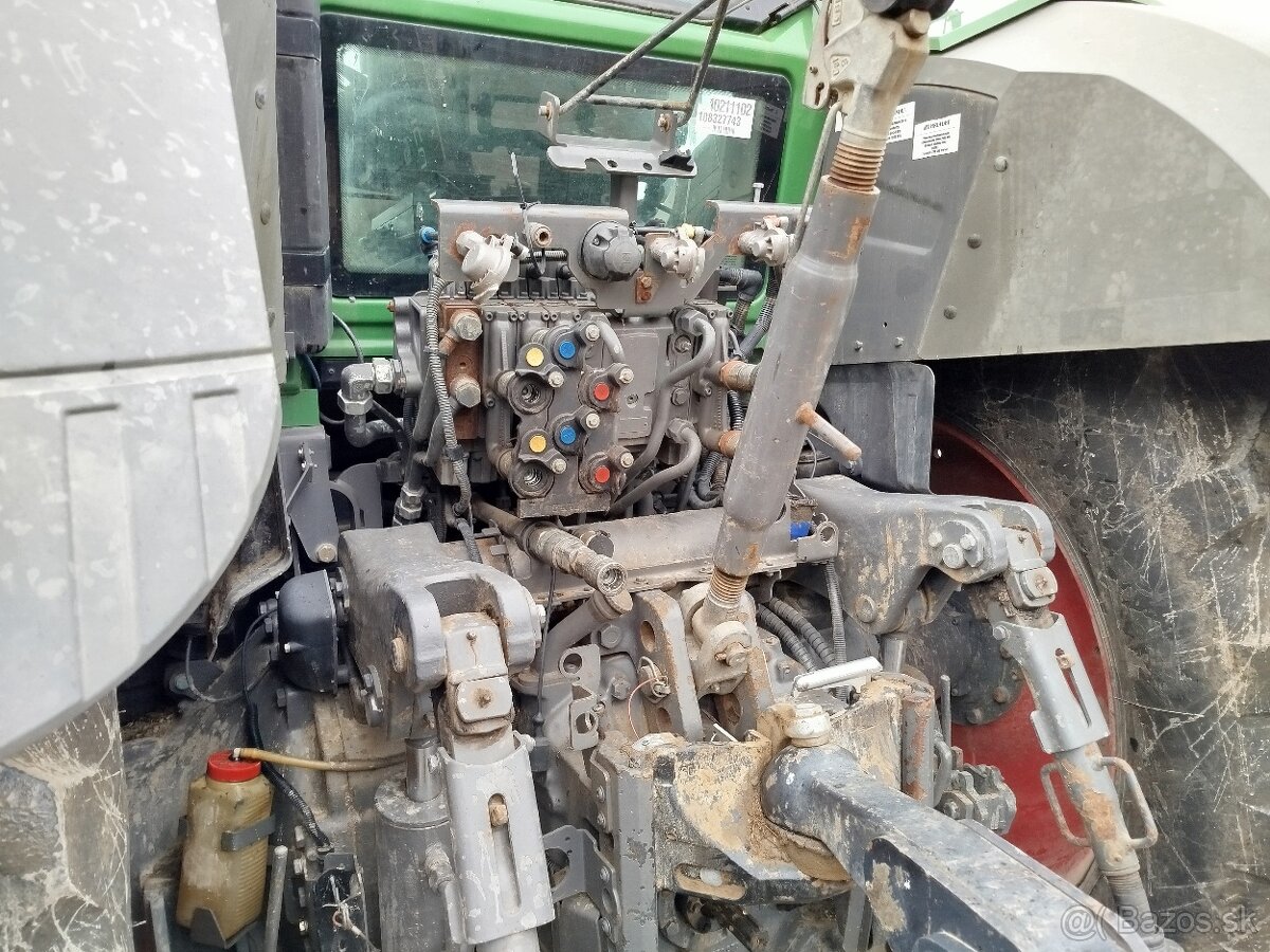 traktor FENDT 824 VARIO - 5