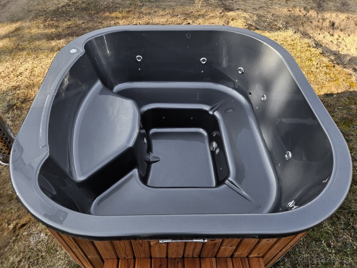 KVADRÁTOVÁ KÚPACIA KAĎA-Nitra - 5