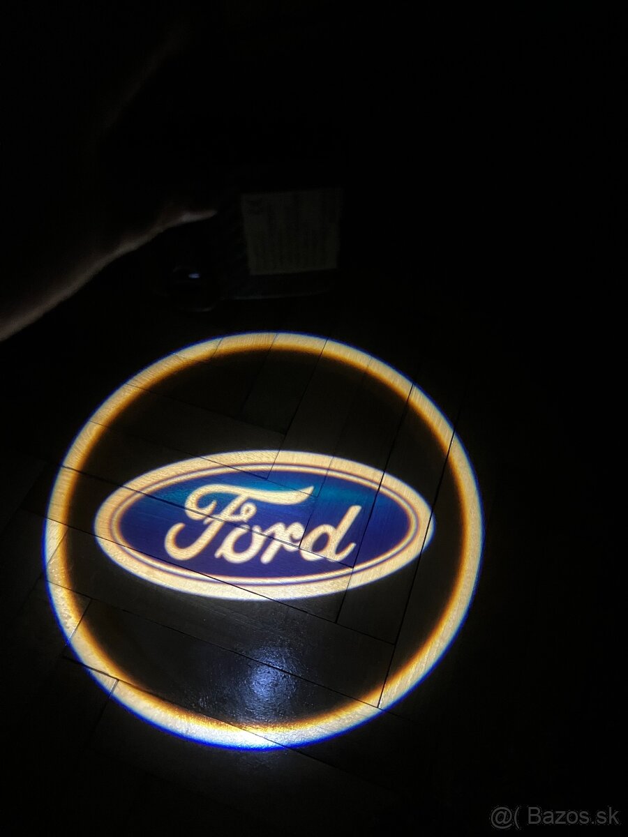 Svetlá s logom projektory do dverí do auta - 5