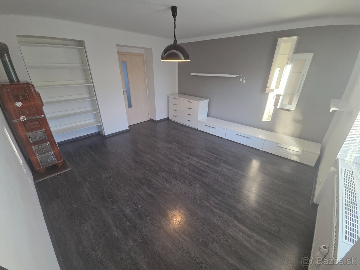 Na predaj 2 izbový byt s balkónom v Poprade centrum - 5