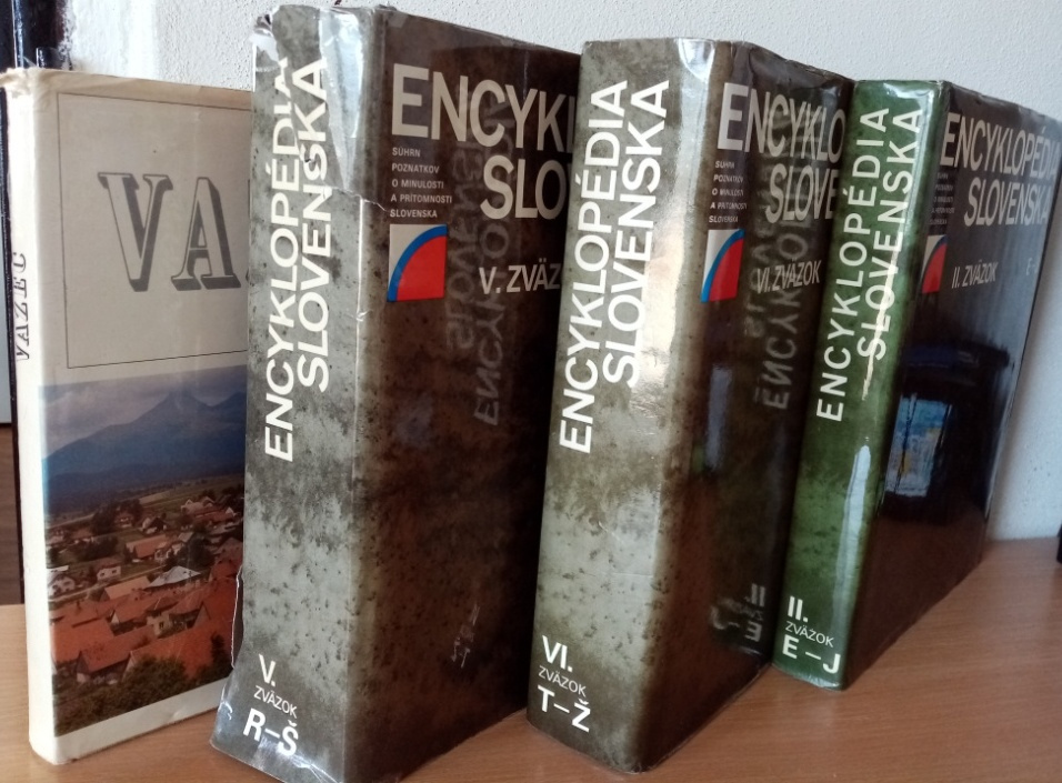 Predám nasledujúce knihy : - 5