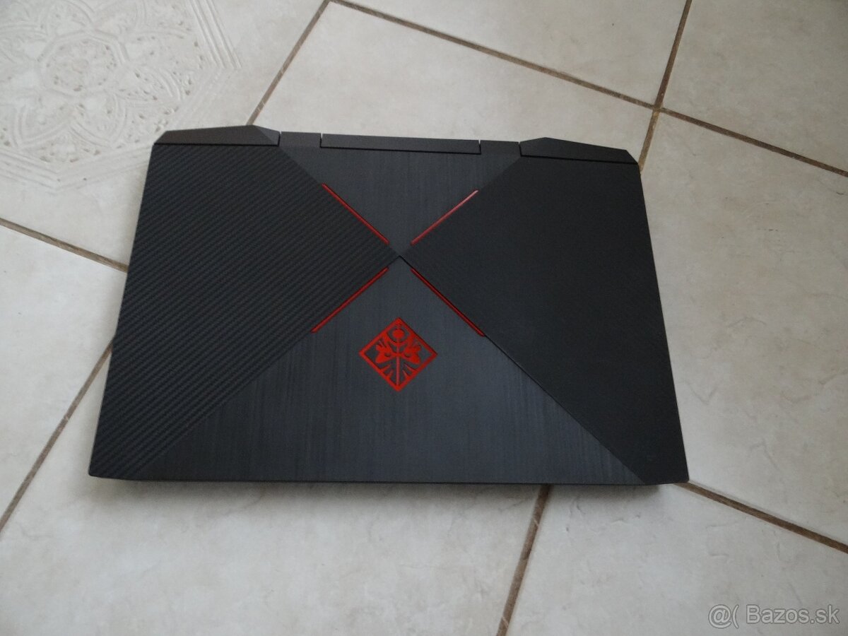 15.6" HP OMEN/Int Core i5/16GB RAM/512SSD a 500 HDD/NVidia - 5