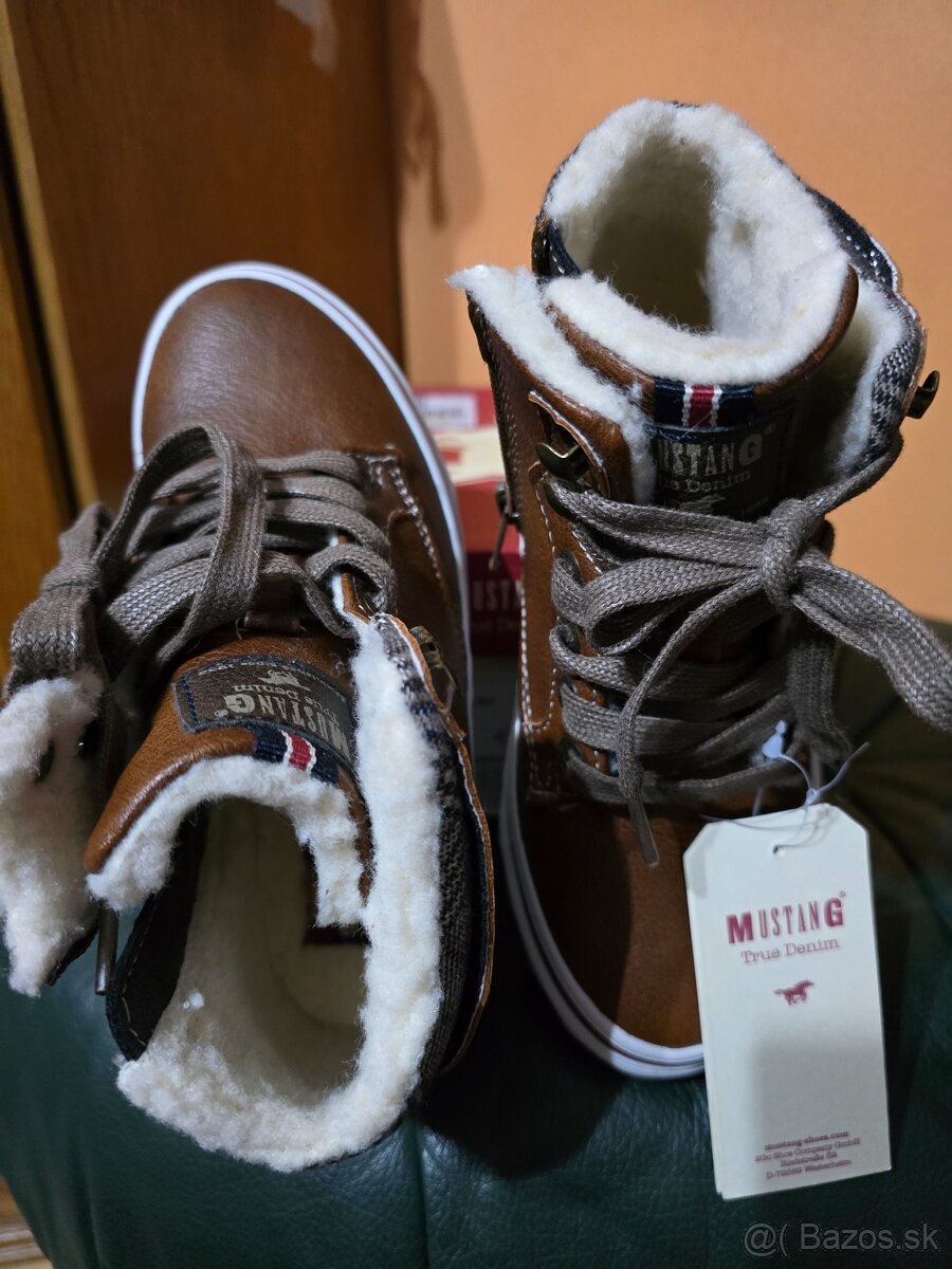 Predám detské zateplené topanky Mustang - 5