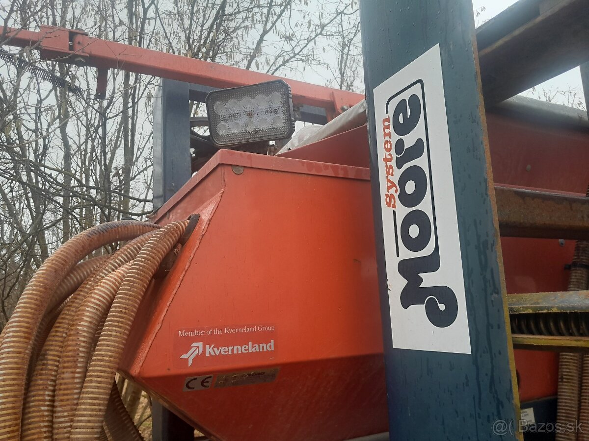 Bezorebná sejačka na priamy výsev Moore Unidrill - 5