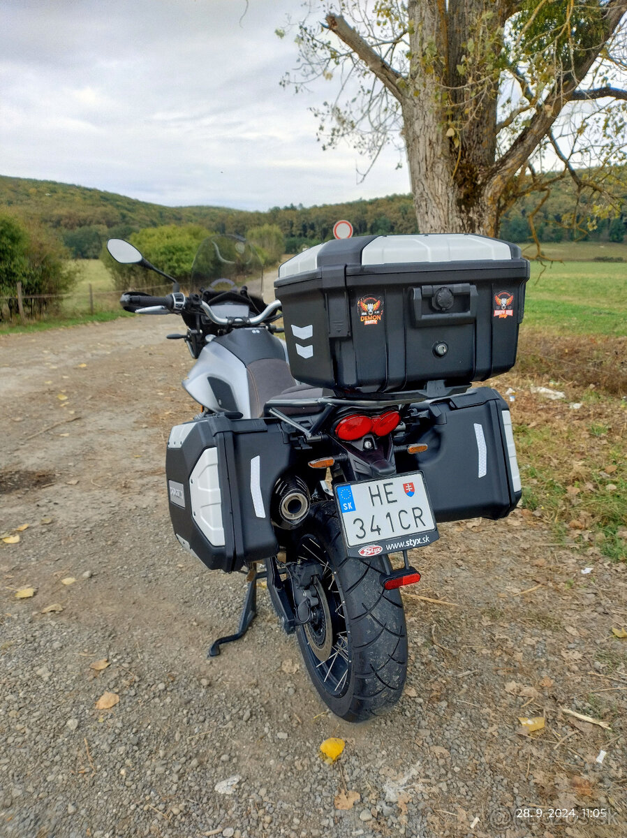 Moto Guzzi V85TT - 5