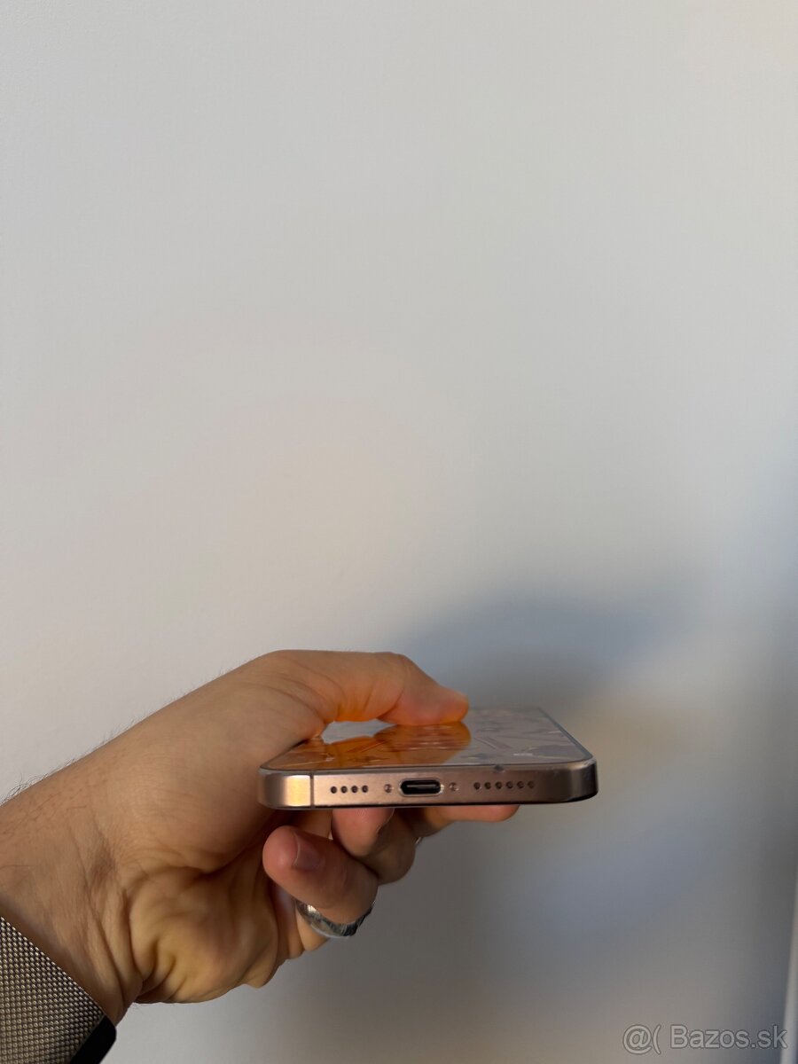 iPhone 16 Pro Max 1TB - 5