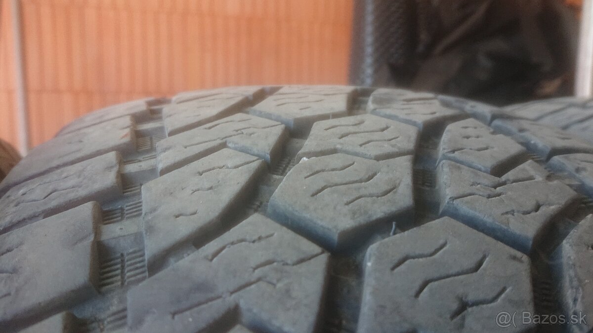 255/55 R20 pneu