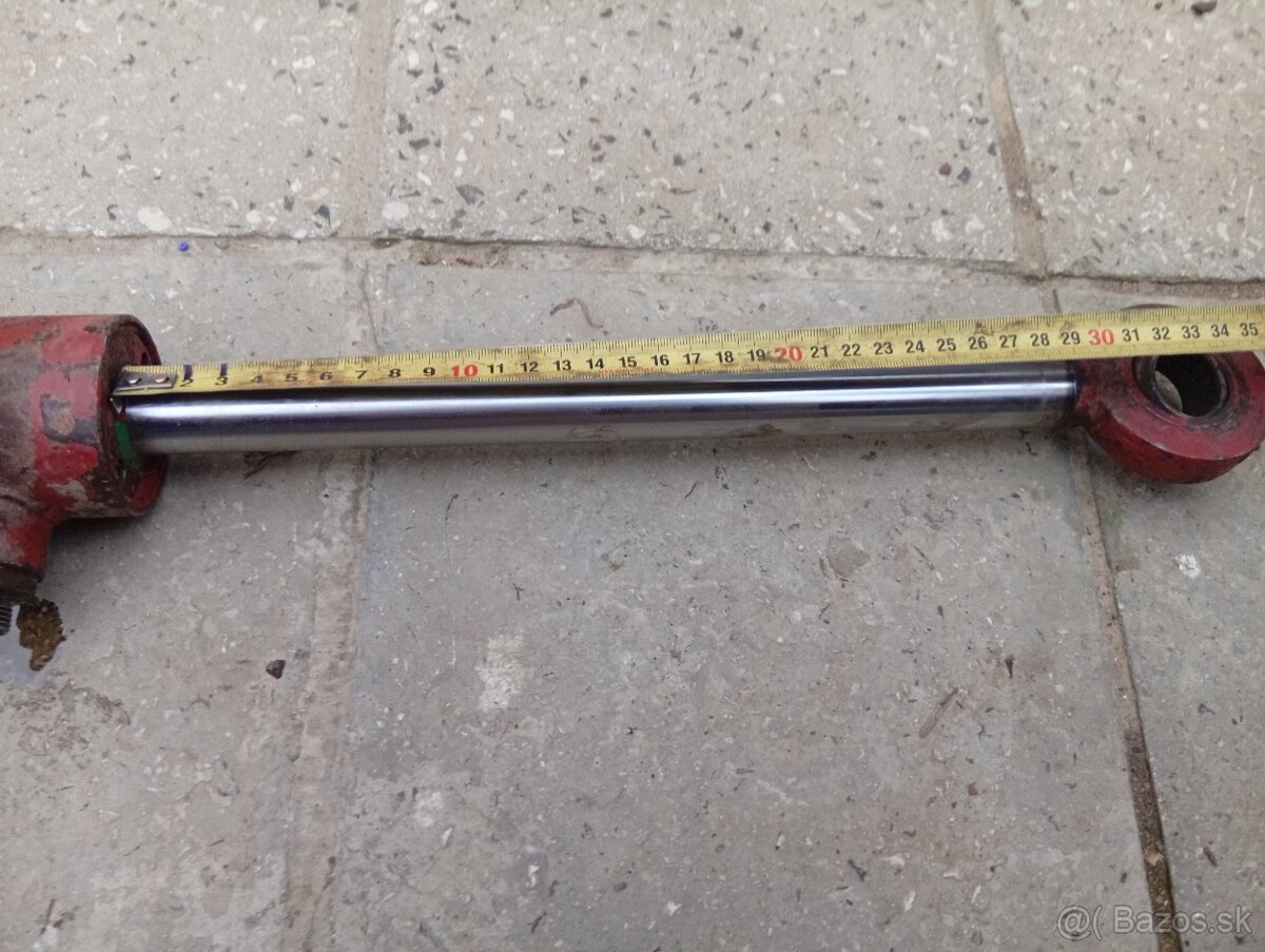 Predám piest+rozvádzač - 5