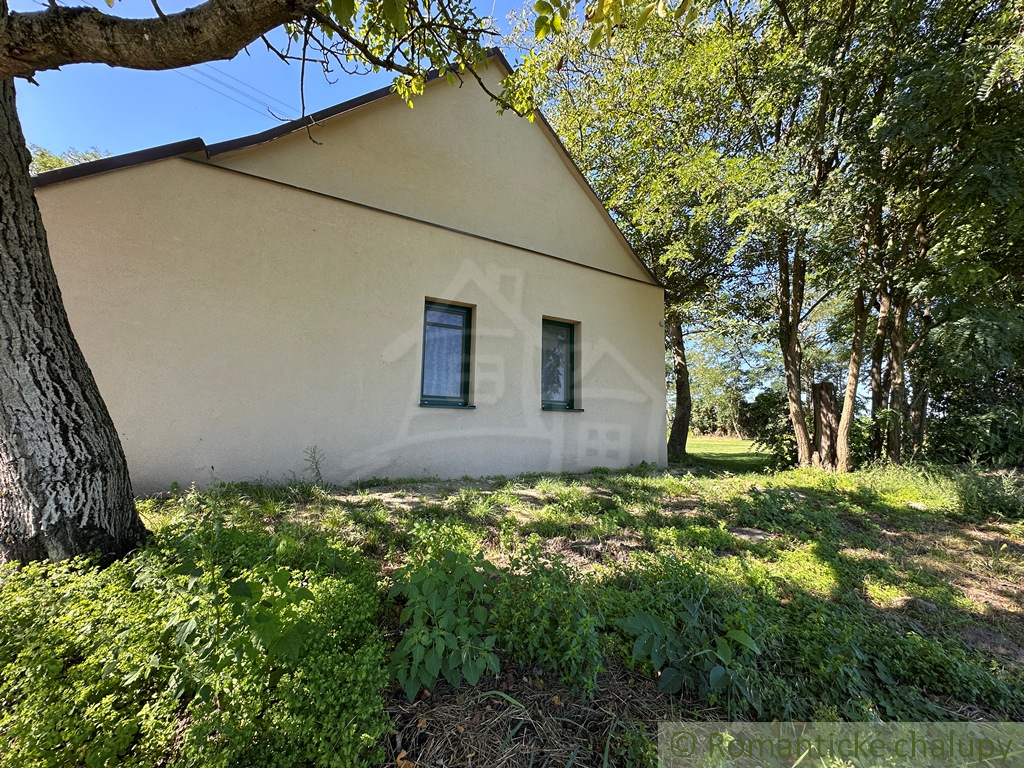 Vidiecky dom na samote s veľkým pozemkom na bývanie, chalu - 5