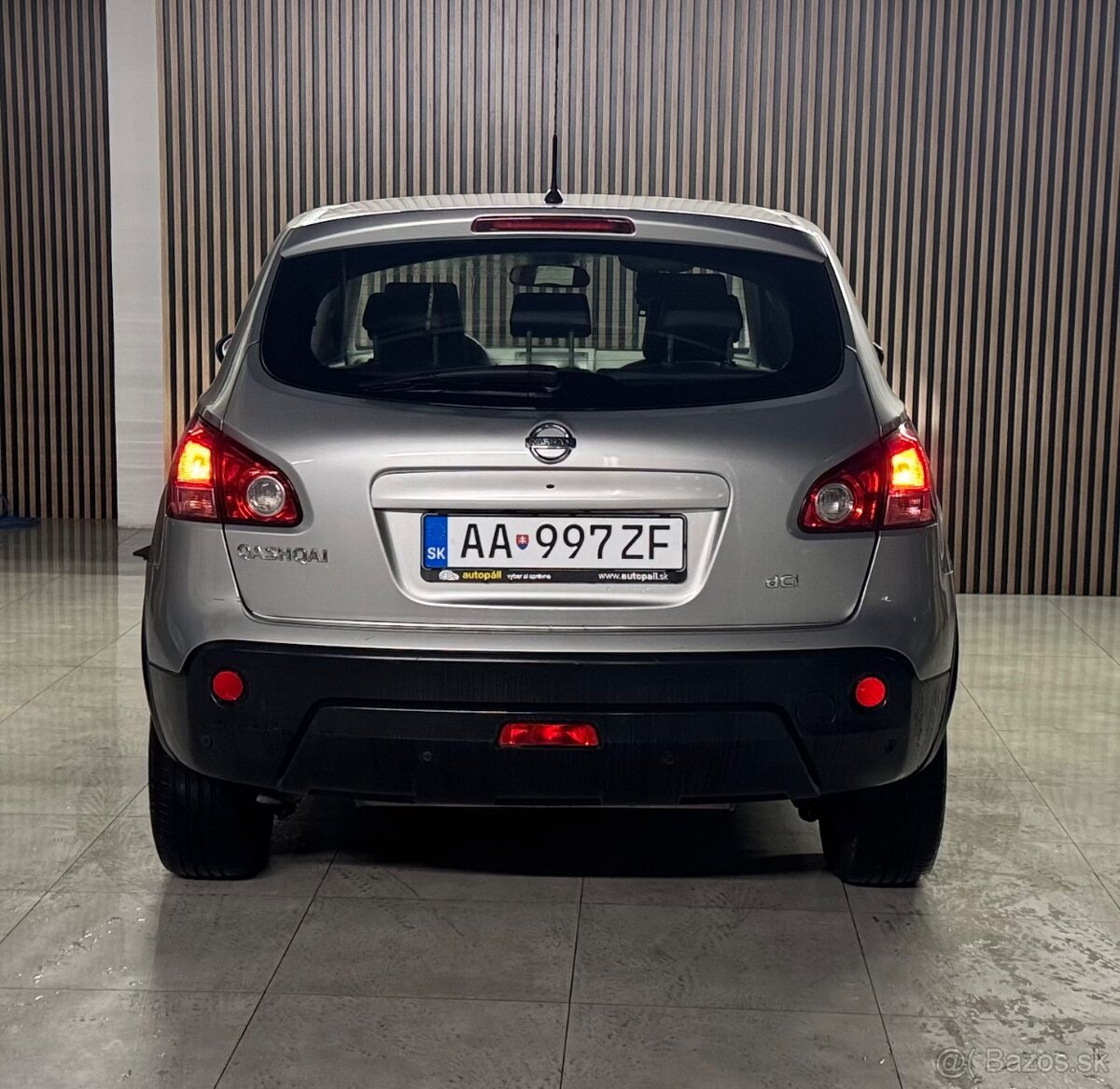 Nissan Qashqai 2.0 dCi 4x4 Automat/Vysoká výbava - 5